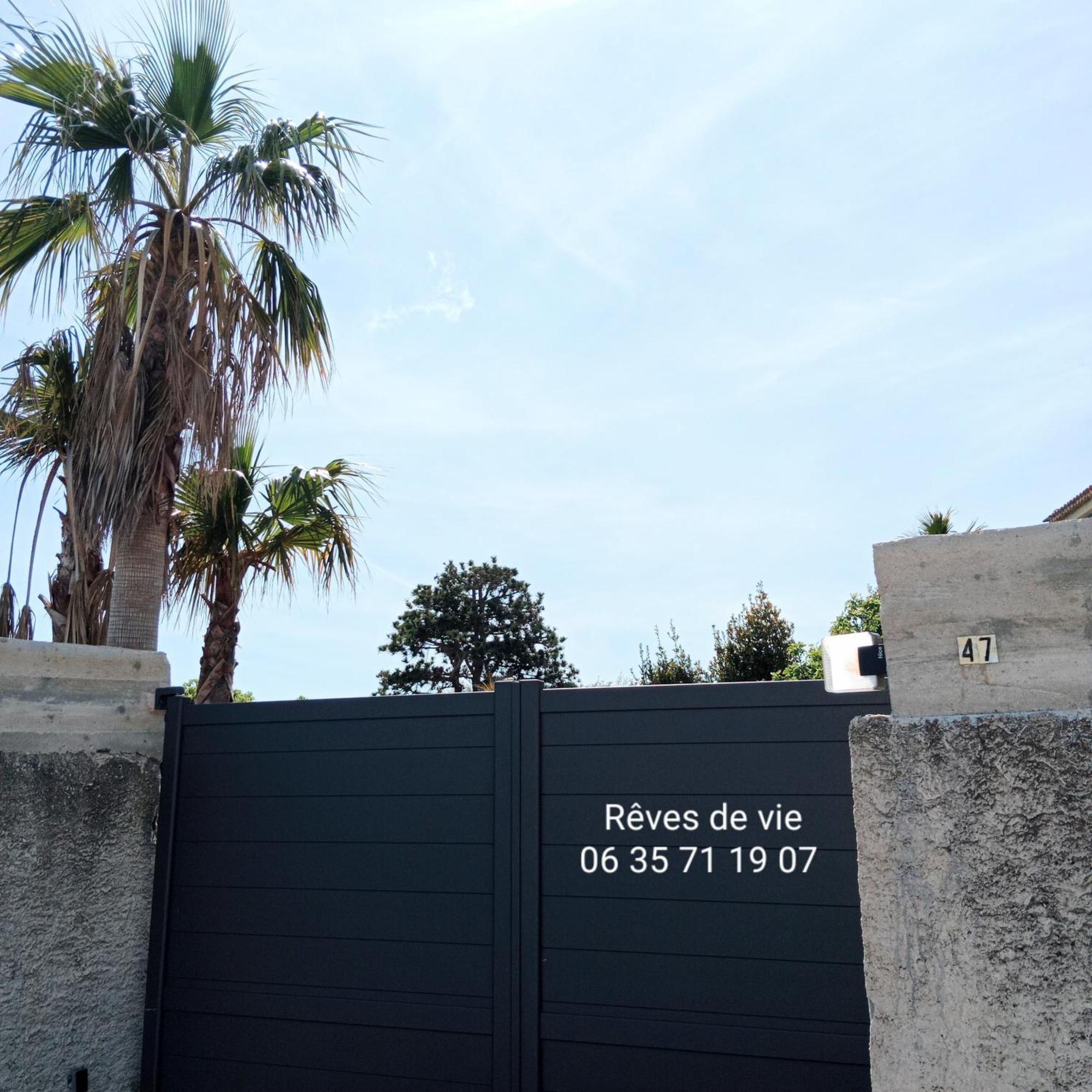 Reves De Vie Studio Morgiou Avec Terrasse Et Parking Prive كاسيس الغرفة الصورة